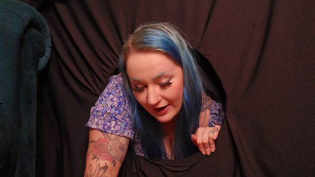 Luna Allora - Greedy Glutton Gets Stuck 00000 Luna Allora - Greedy Glutton Gets Stuck 00000