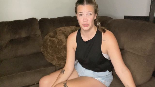 Maggierosexo - Secretly Filming Your Aunt Taking a Piss 00000 Maggierosexo - Secretly Filming Your Aunt Taking a Piss 00000