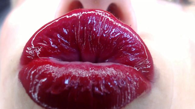 Petite Mercy - Big Pouty Red Lips 00000 Petite Mercy - Big Pouty Red Lips 00000
