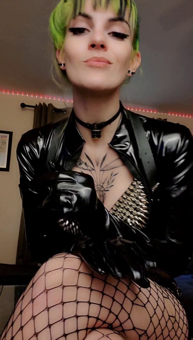 Prettyinpunk92 - Degrading Wedgie 00000