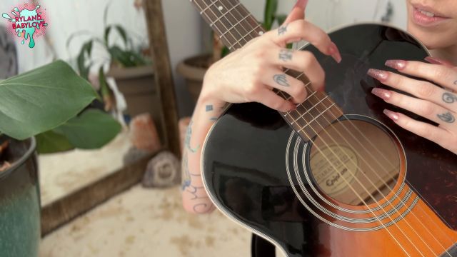 Ryland Babylove - Guitar Nail Tapping 00000 Ryland Babylove - Guitar Nail Tapping 00000