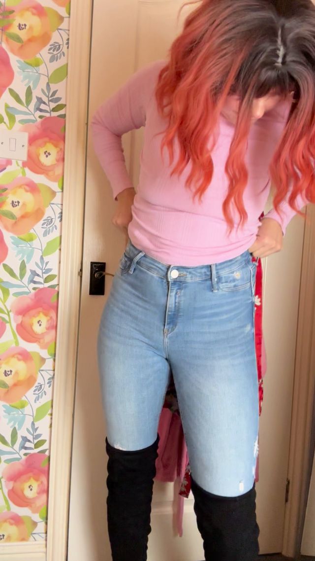 Yourhikerbabe - Squirming In Jeans 00000 Yourhikerbabe - Squirming In Jeans 00000