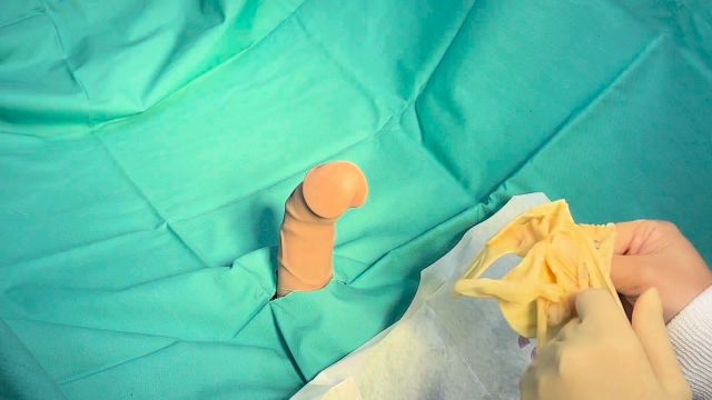 Aria Nicole - Extreme Urethral Stretching With Finger 00000