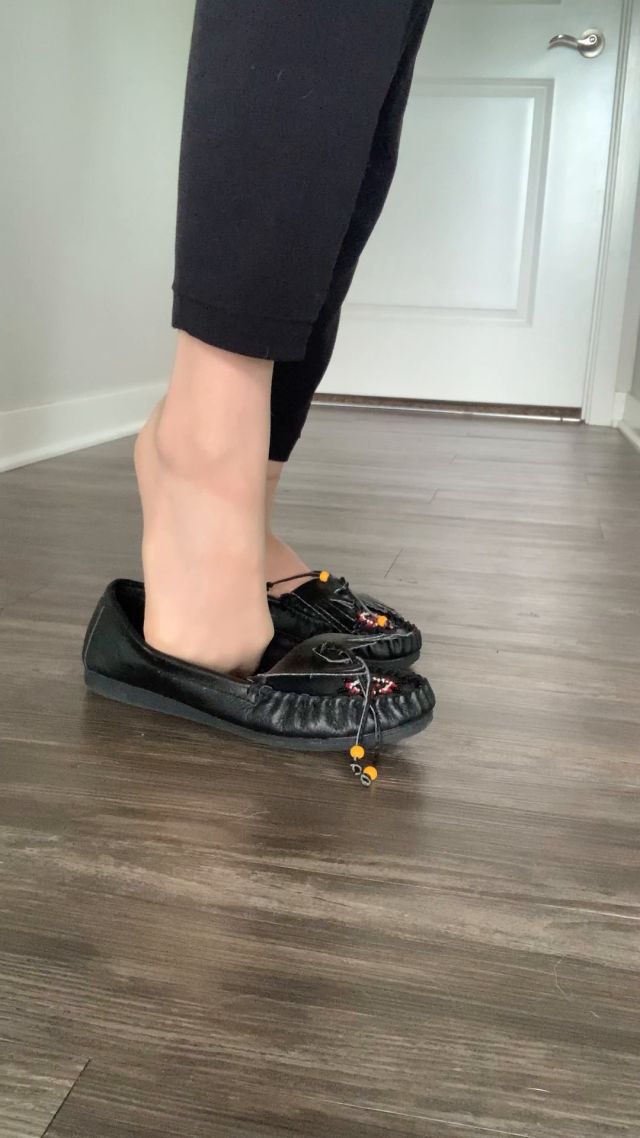 Itskinkerbell - Pantyhose Shoe Play 00000