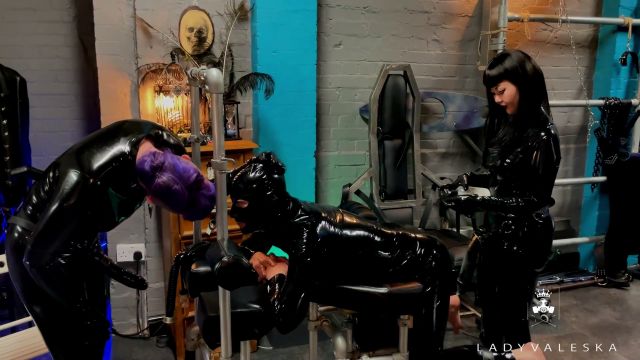 Lady Valeska Femdom - Toe Sucking And Ass Fucking 00000