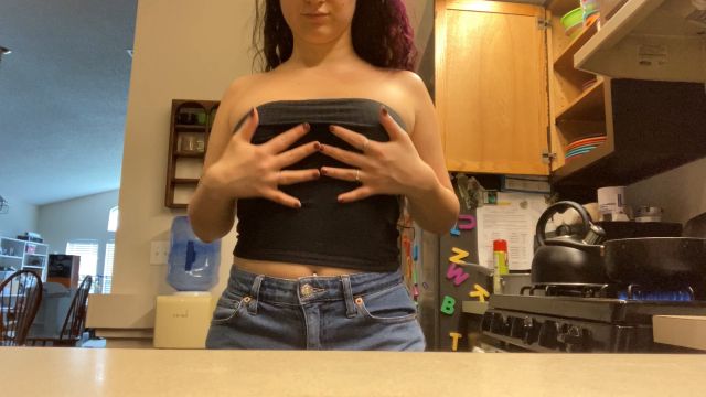 Littlebunnyb - Cooking And Playing 00000