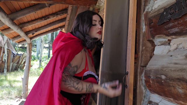 Luna Allora - They Call Her Red Riding Hood 00000 Luna Allora - They Call Her Red Riding Hood 00000