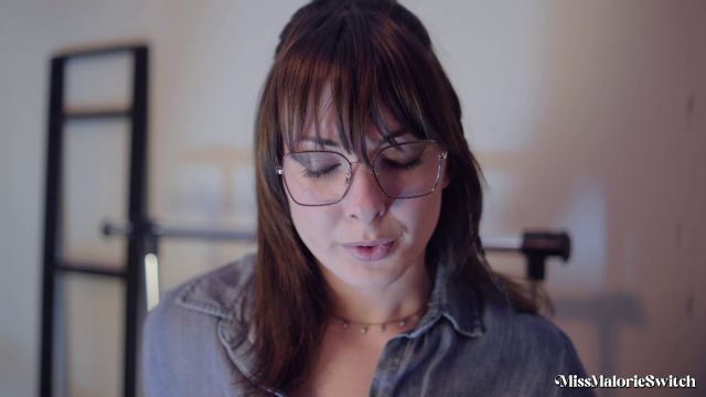 Miss Malorie Switch - Your New Stepsister 4k 00000