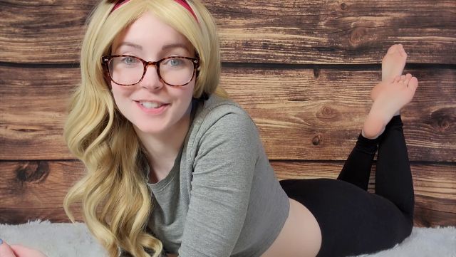 Thetinyfeettreat - Cum On My Glasses - The Pose 00000