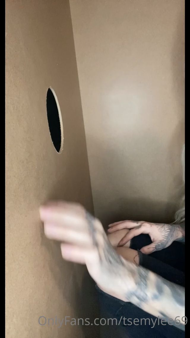 Ts Emy Lee - Red-Lipped Gloryhole Blowjob And Mouth Cumshot - Shemale 00000 Ts Emy Lee - Red-Lipped Gloryhole Blowjob And Mouth Cumshot - Shemale 00000