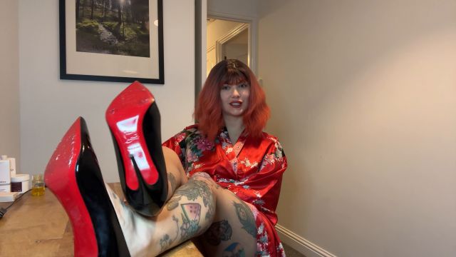 Yourhikerbabe - Leaving Your Wife For My Bare Feet 00000