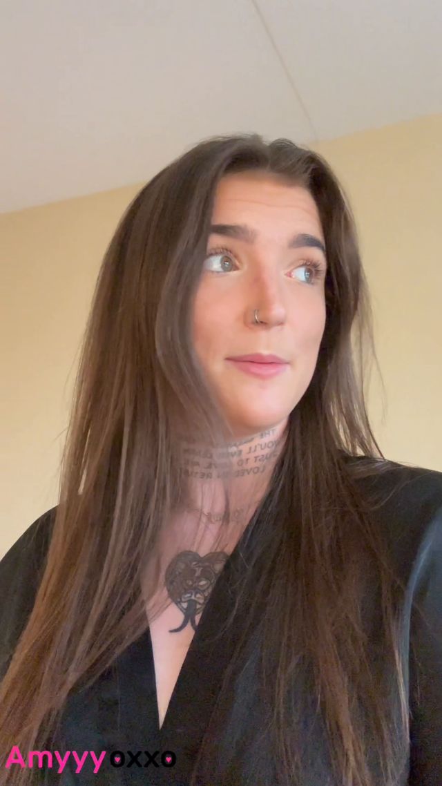 Amyyyoxxo - Amateur Sub No.2 Worships My Boots And Feet 00000