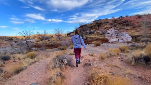Delilah Cass - Crunchy Asmr Hike 00000 Delilah Cass - Crunchy Asmr Hike 00000