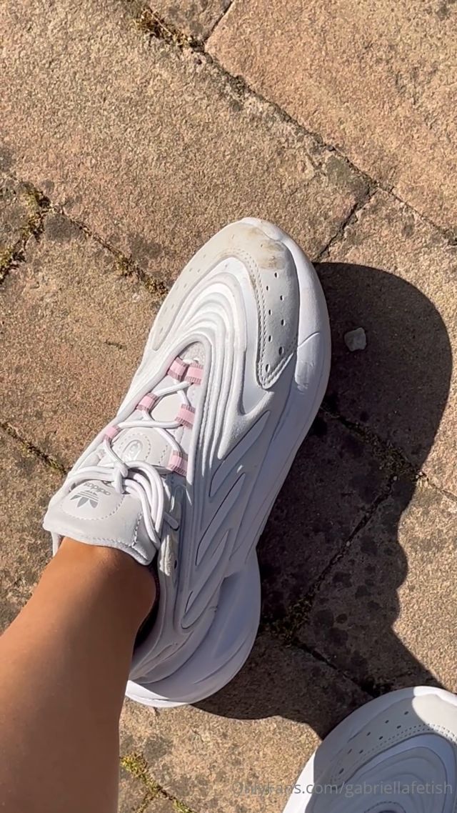 Divine Goddess Gabriella - My Dog Got My Shoes Dirty i Make It Clean With The Slave 00000 Divine Goddess Gabriella - My Dog Got My Shoes Dirty i Make It Clean With The Slave 00000