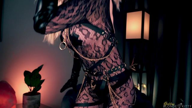 Goddess Blonde Kitty - Homewreck Roulette 00000