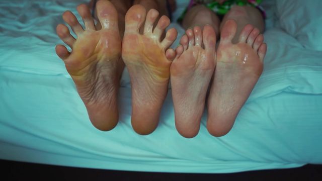 Imilia Audley - Bi Feet Joi Encouragement 00000 Imilia Audley - Bi Feet Joi Encouragement 00000