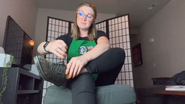 Itskinkerbell - Sweaty Barista Feet Joi Pov 00000
