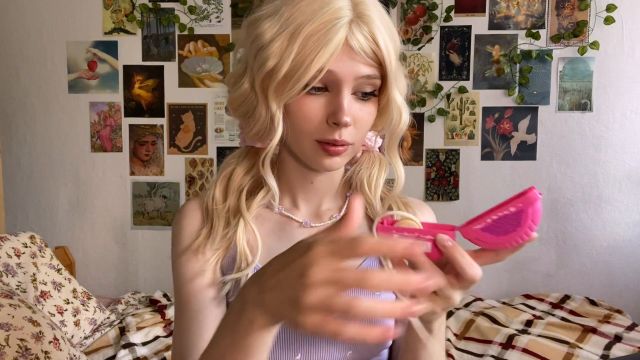 Petitelilith - Cute Girl Chewing Gum And Blowing Bubbles Ii 00000
