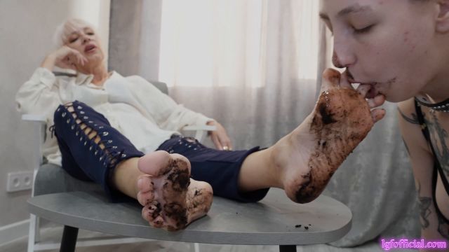 Servants For Girls Lora Are You Sure You Can Lick The Dirt Off My Feet 4K  (Premium User Request) 00000