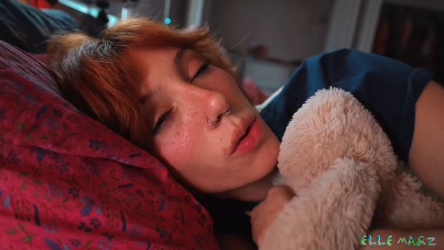 Elle Marz - Unground Me 00000 Elle Marz - Unground Me 00000
