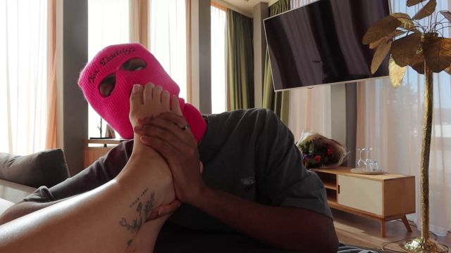 Goddess Meraki - SIMP for FEET 00000