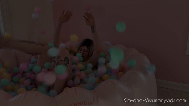 Kim And Vivi - Cpr And Chest Compressions From Lifeguard 00000