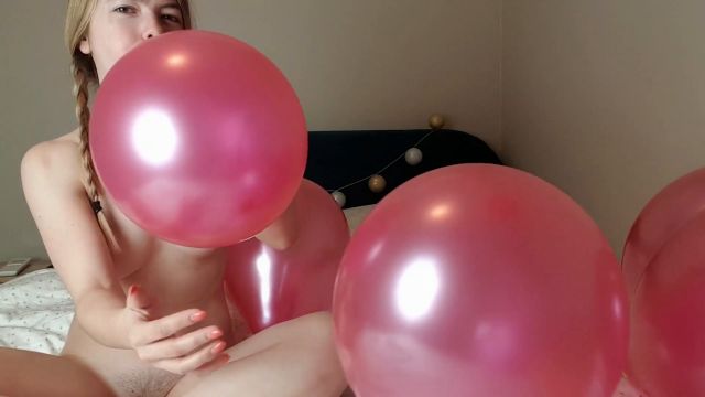 Lina Roselina - Nude Balloon Popping 00000