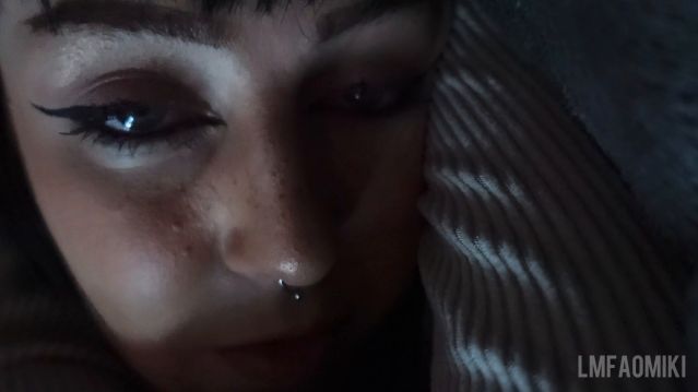 Lmfaomiki - Sharing a Bed With Your Stepsister 00000