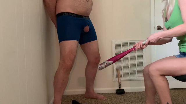 Nutcracker Princess - Ballbusting With a Hammer And Baseball Bat - Country Girl Ali 00000 Nutcracker Princess - Ballbusting With a Hammer And Baseball Bat - Country Girl Ali 00000