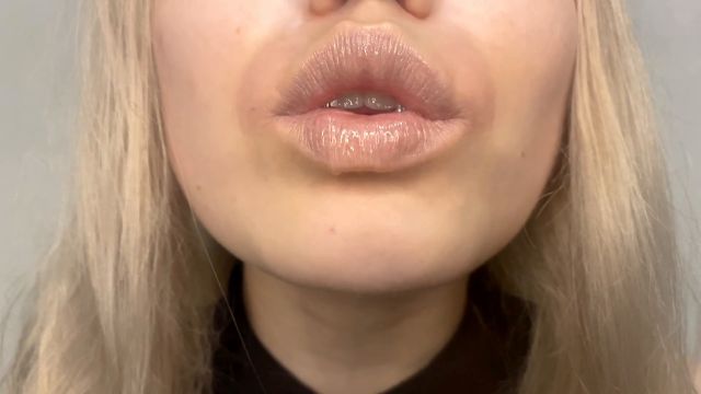 Shye White - Spitting Slowmo With Sound Custom 00000